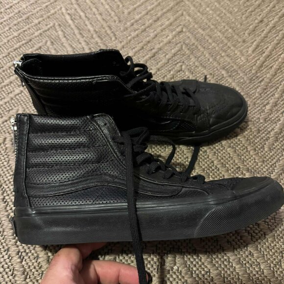 Vans SK8 Hi Slim Zip Perforated Leather Solid Black Size 6 Womens - Picture 1 of 13